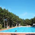 斯伯汀公寓 *