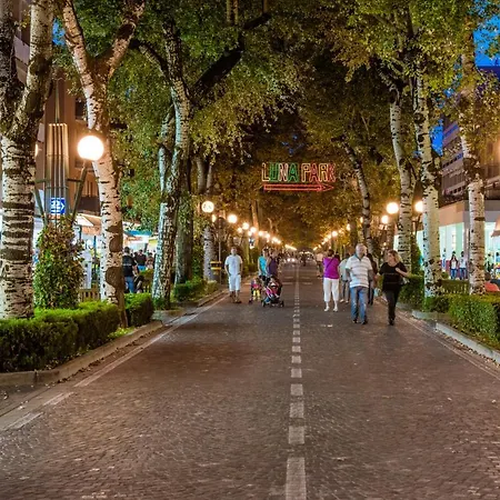 斯伯汀公寓 比比翁