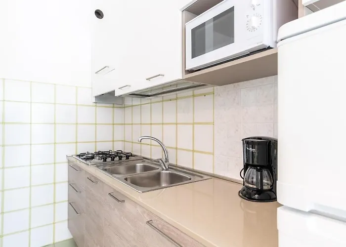 斯伯汀公寓 比比翁